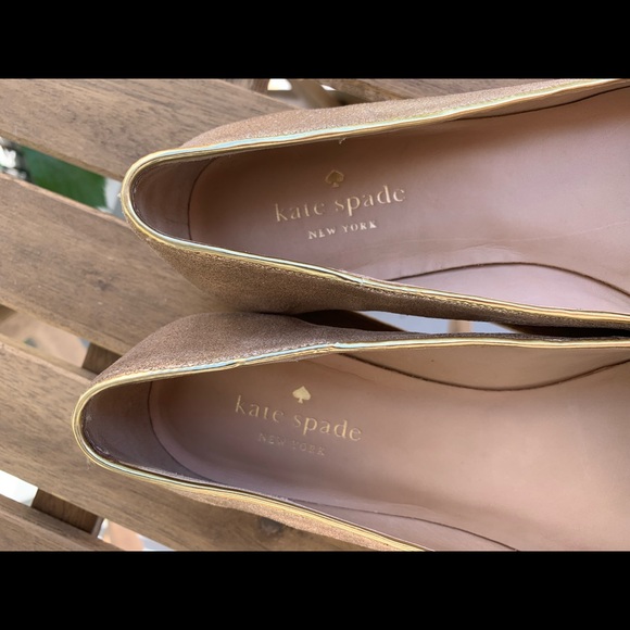 Kate Spade Gold Bow Flats Size 8 1/2 - Picture 3 of 5